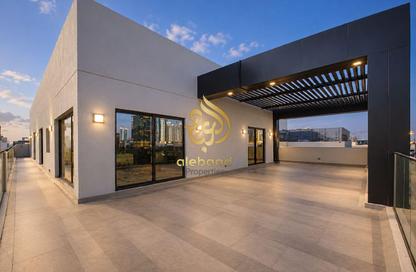 Penthouse - 3 Bedrooms - 5 Bathrooms for rent in Al Awadhi Res 2 - Al Satwa - Dubai
