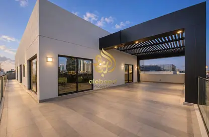 Penthouse - 3 Bedrooms - 5 Bathrooms for rent in Al Awadhi Res 2 - Al Satwa - Dubai