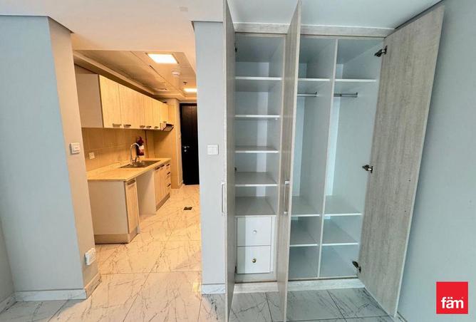 74231703 - Property Image 3