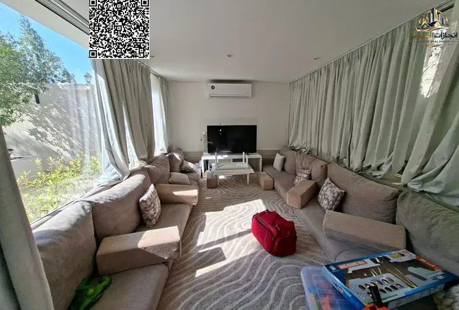 156184008 - Property Image 3