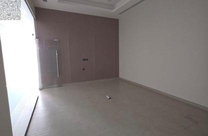 Shop - Studio - 1 Bathroom for rent in Al Jurf 2 - Al Jurf - Ajman Downtown - Ajman Shop - Studio - 1 Bathroom for rent in Al Jurf 2 - Al Jurf - Ajman Downtown - Ajman