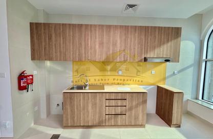 Apartment - Studio - 1 Bathroom for rent in DXB Tower - Sheikh Zayed Road - Dubai