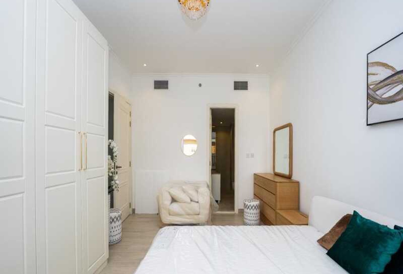 VACANT | FULLY FURNISHED | PARK VIEW gallery image