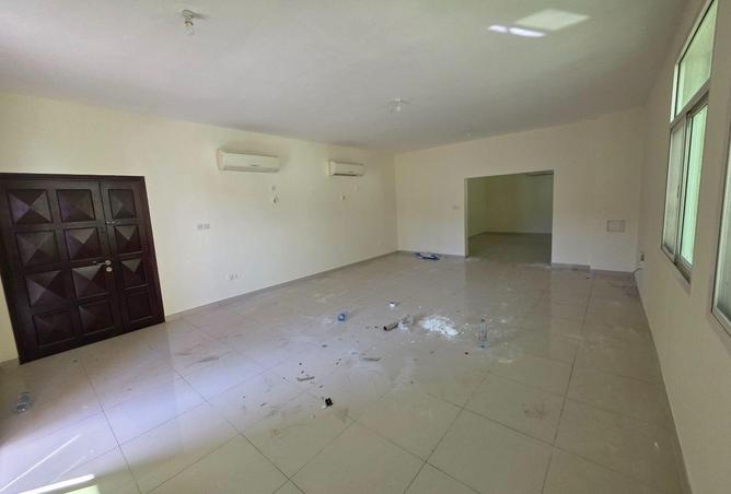 54502932 - Property Image 3