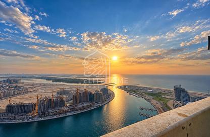 Apartment - 4 - 5 for rent in Beach Tower 1 - Al Khan Lagoon - Al Khan - Sharjah