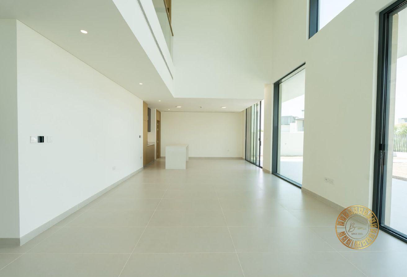 4 BEDROOM - LARGE PLOT - STAND-ALONE -CHILLER FREE photo 7