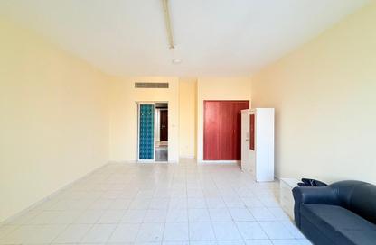 Apartment - Studio - 1 for sale in Building Y02 - England Cluster - International City - Dubai Apartment - Studio - 1 for sale in Building Y02 - England Cluster - International City - Dubai