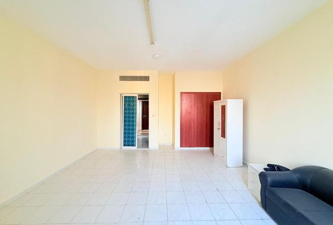 Rented Best Cluster Good ROI Near Upcoming Metro