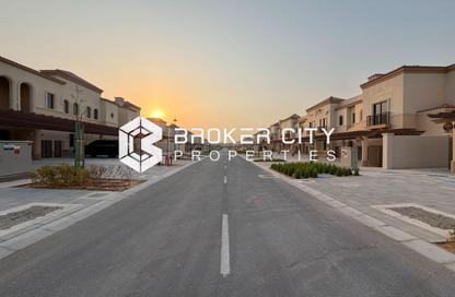 Townhouse - 2 - 3 for sale in Toledo - Zayed City (Khalifa City C) - Khalifa City - Abu Dhabi
