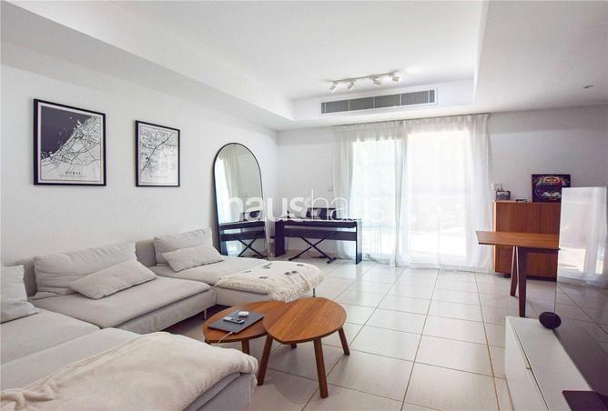 71900311 - Property Image 2