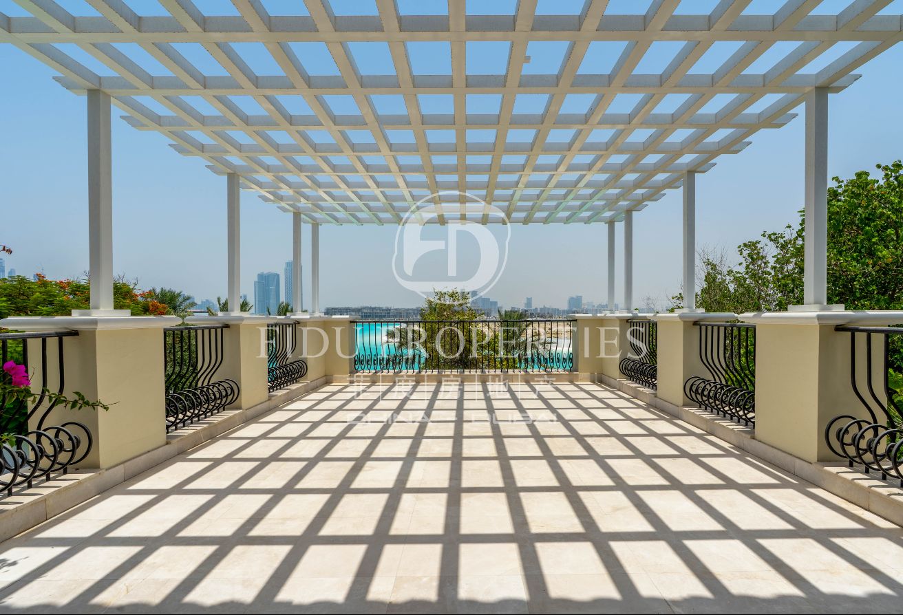 Majestic Mansion in District One: Live the Dream