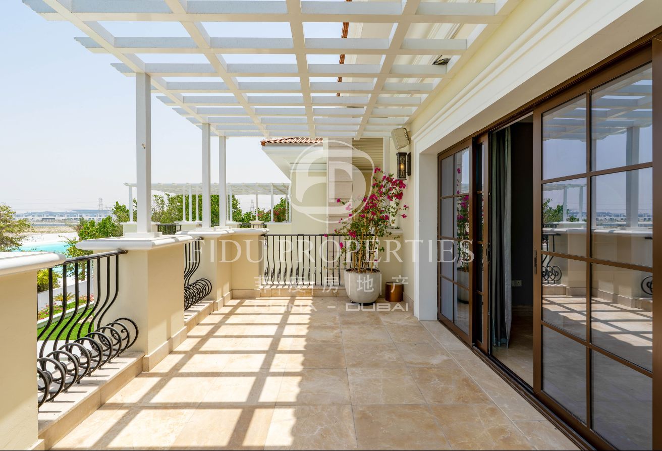 Majestic Mansion in District One: Live the Dream