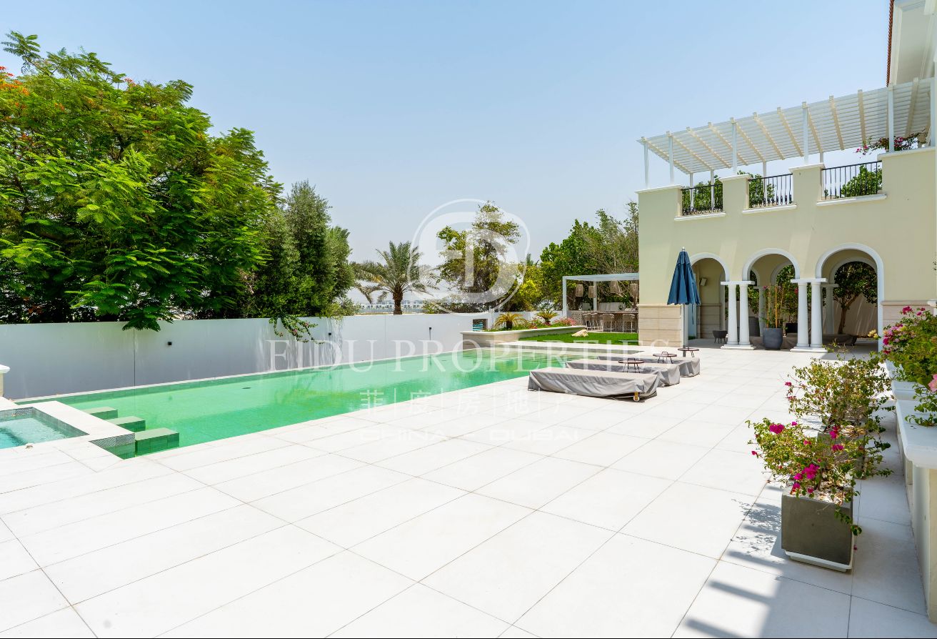 Majestic Mansion in District One: Live the Dream