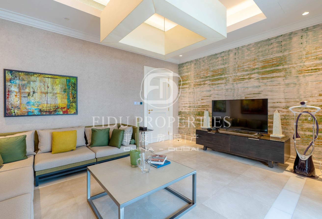 Majestic Mansion in District One: Live the Dream
