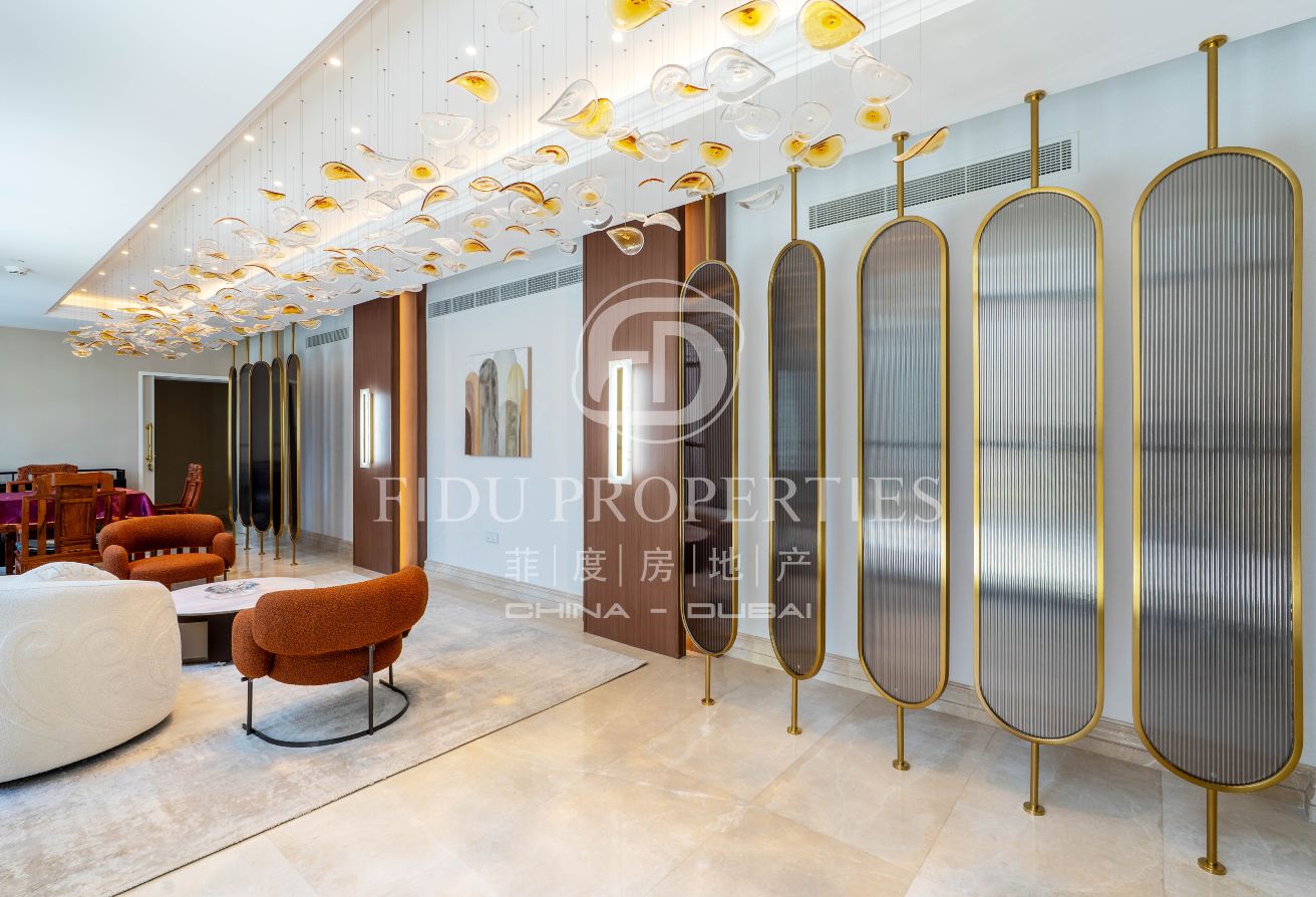 Majestic Mansion in District One: Live the Dream