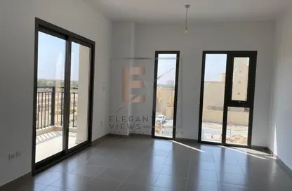 Apartment - 1 Bedroom - 1 Bathroom for rent in Hayat Boulevard 2A - Hayat Boulevard 2 - Hayat Boulevard - Town Square - Dubai