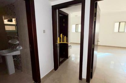 Apartment - 1 - 2 for rent in Dar Al Majaz - Jamal Abdul Nasser Street - Al Majaz - Sharjah