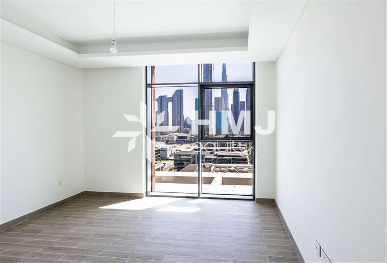 Largest Terrace | Burj Kalifa View | Move in now photo 6