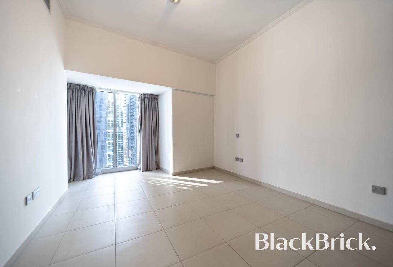 Vacant Now | Great Location | Unfurnished photo 7