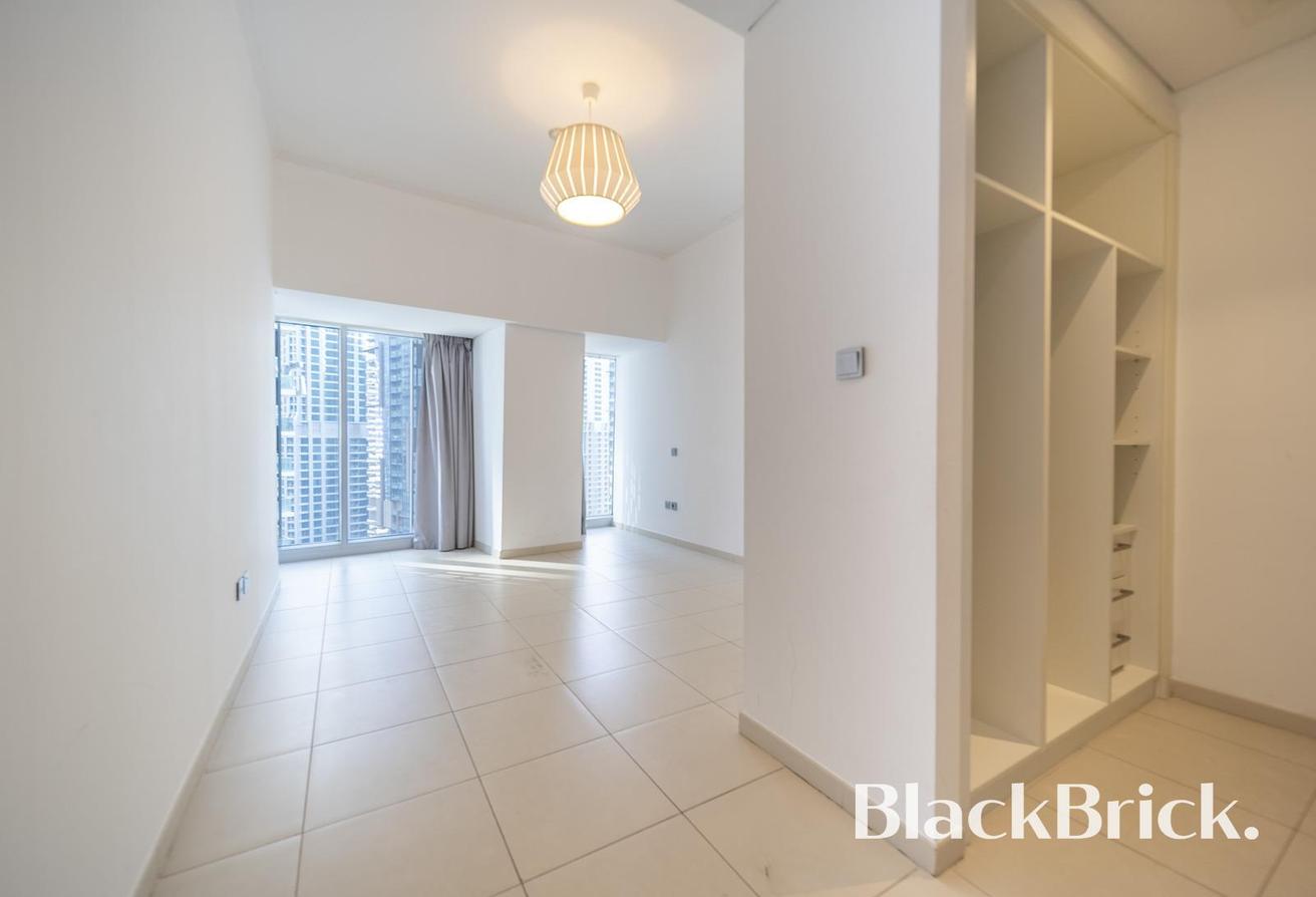Vacant Now | Great Location | Unfurnished photo 11