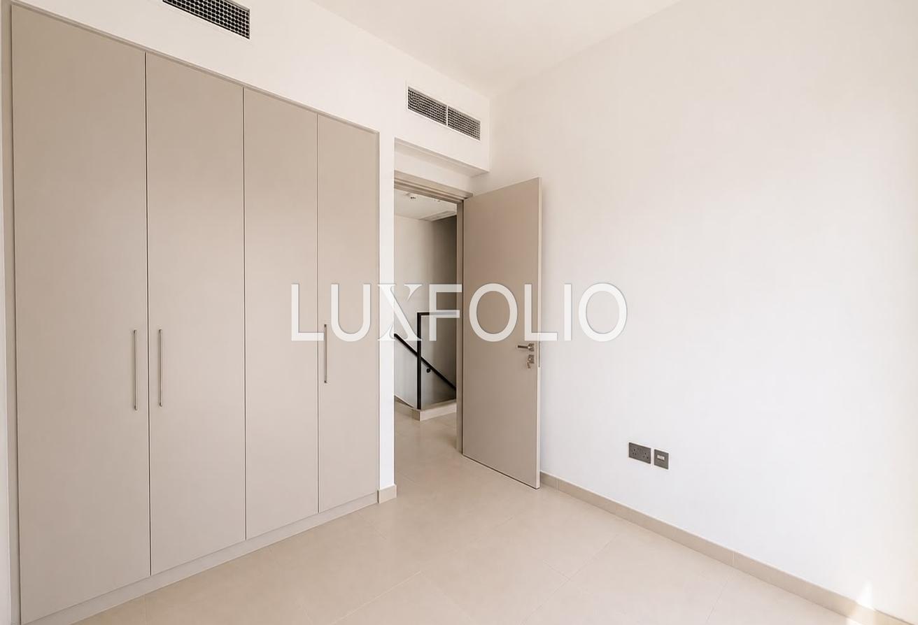 Vacant | Prime Location | Unfurnished photo 8