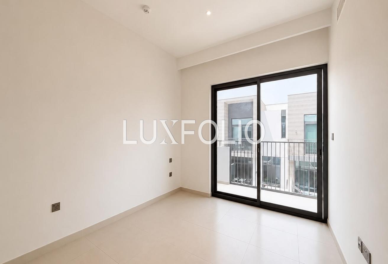 Vacant | Prime Location | Unfurnished photo 4
