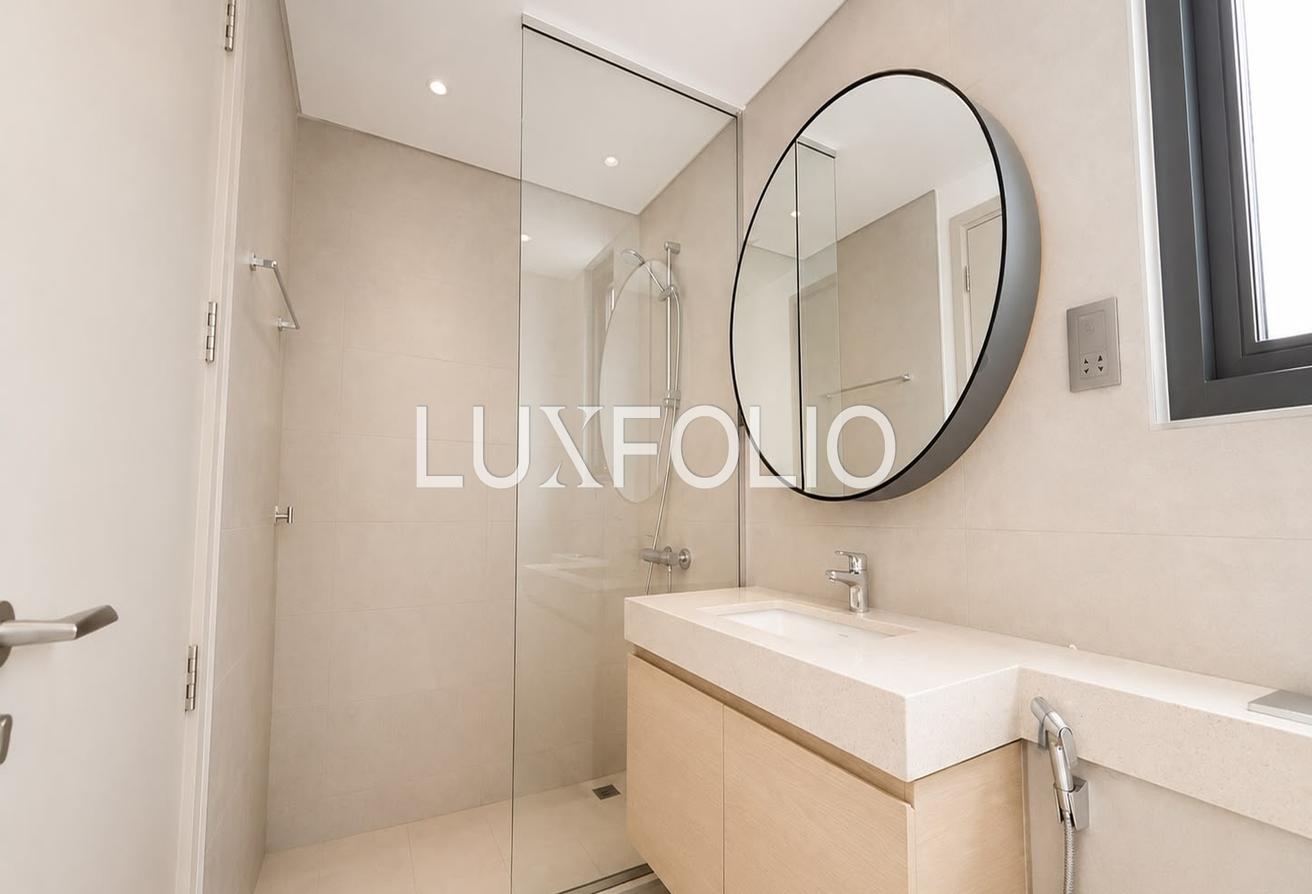 Vacant | Prime Location | Unfurnished photo 6