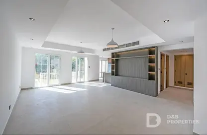 تاون هاوس - 3 غرف نوم - 3 حمامات للايجار في الينابيع 11 - الينابيع - دبي