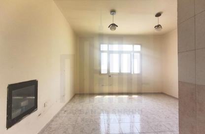 Apartment - Studio - 1 Bathroom for rent in Muwaileh - Sharjah Apartment - Studio - 1 Bathroom for rent in Muwaileh - Sharjah