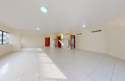 Apartment - 4 Bedrooms - 4 Bathrooms for rent in Golden Sands 4 - Mankhool - Bur Dubai - Dubai