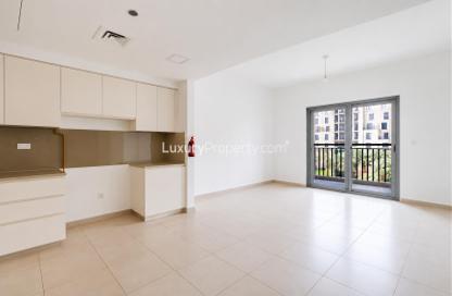 Apartment - 2 Bedrooms - 2 Bathrooms for sale in Hayat Boulevard 1B - Hayat Boulevard 1 - Hayat Boulevard - Town Square - Dubai