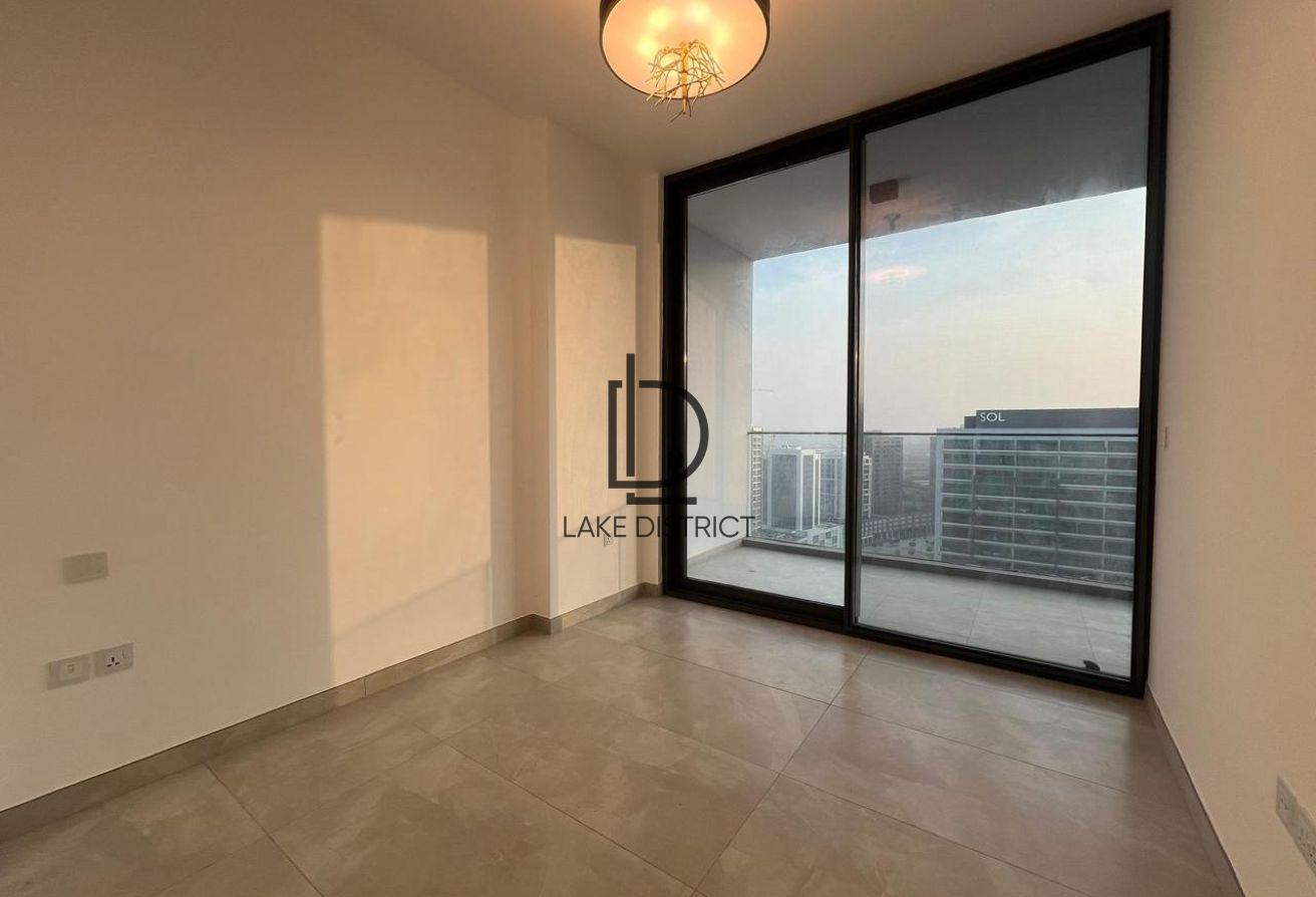 Luxury Furnished 2BR|Skyline & Canal Views|Vacant photo 3