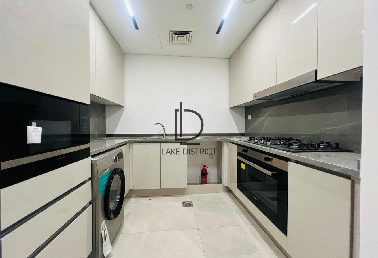 Luxury Furnished 2BR|Skyline & Canal Views|Vacant photo 10