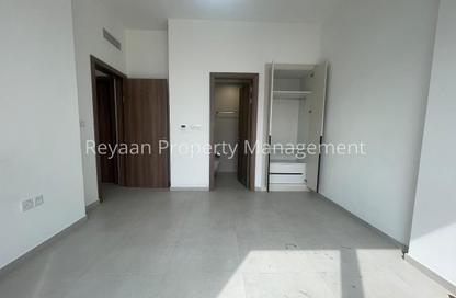 Apartment - 1 - 2 for rent in Al Warsan City Building - International City Phase 2 (Al Warsan 4) - Dubai Apartment - 1 - 2 for rent in Al Warsan City Building - International City Phase 2 (Al Warsan 4) - Dubai