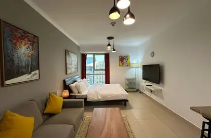 Apartment - 1 Bathroom for rent in Goldcrest Executive - JLT Cluster C - Jumeirah Lake Towers - Dubai