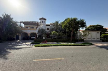 Villa - 4 Bedrooms - 4 Bathrooms for sale in The Villa - Dubai