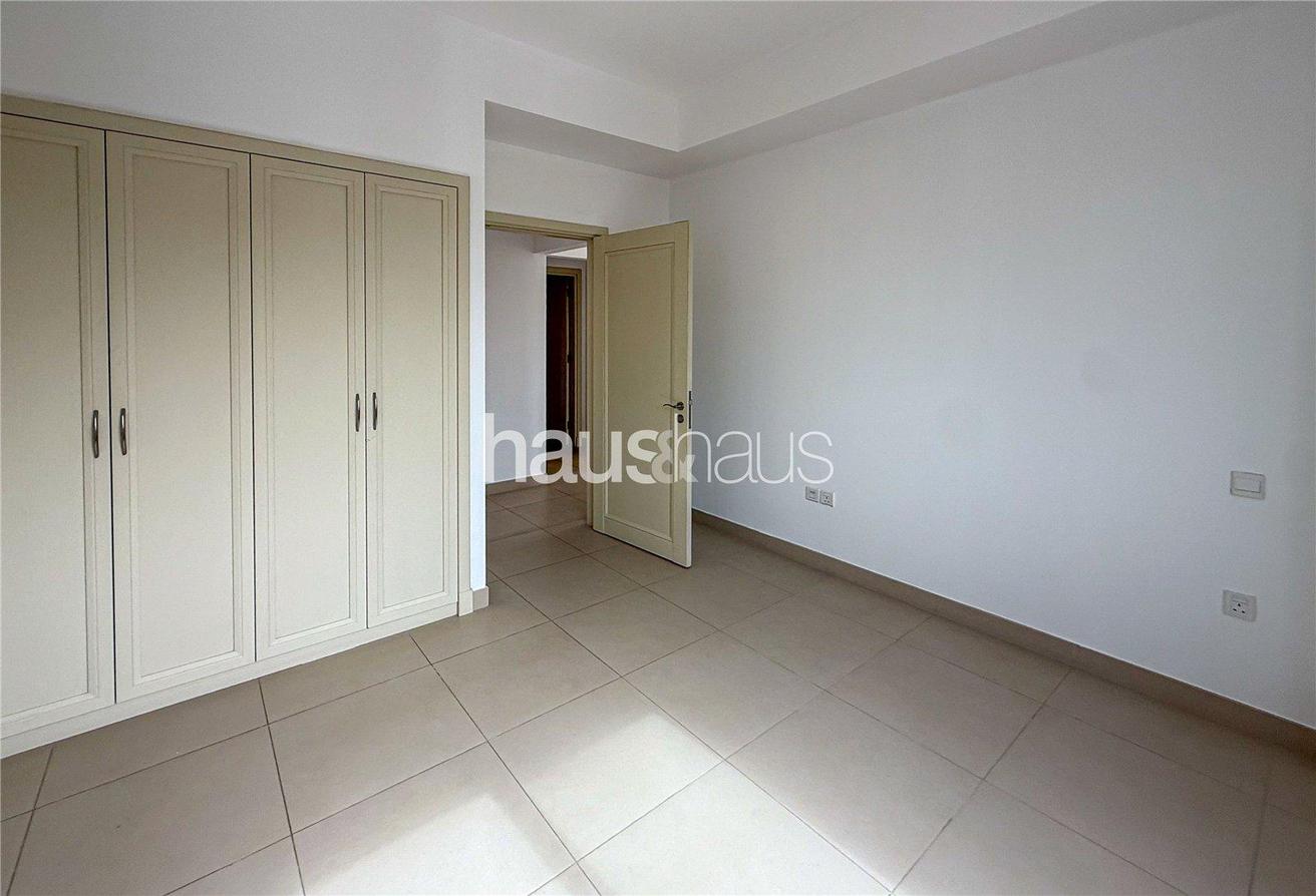 Single Row | Vacant now | Maintenance Included photo 10