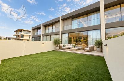 Townhouse - 3 - 4 for sale in Nad Al Sheba Gardens 3 - Nad Al Sheba Gardens - Nad Al Sheba 1 - Nad Al Sheba - Dubai