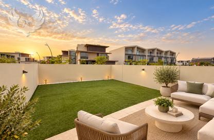 Townhouse - 3 - 4 for sale in Nad Al Sheba Gardens 3 - Nad Al Sheba Gardens - Nad Al Sheba 1 - Nad Al Sheba - Dubai