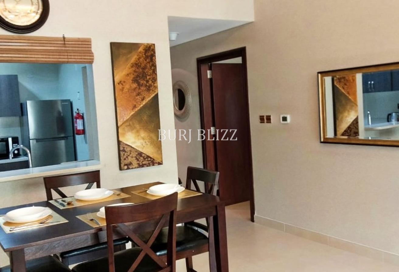 Contemporary 1BR | Modern Finishes |Prime Location photo 5