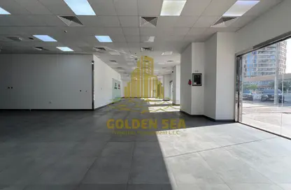 صالة عرض - استوديو - 1 حمام للايجار في الحصن - الخالدية - أبوظبي