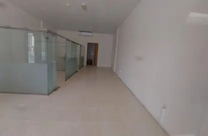 Shop - Studio - 1 Bathroom for rent in Building S04 - Spain Cluster - International City - Dubai