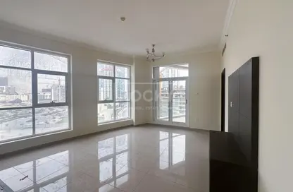 Apartment - 3 Bedrooms - 4 Bathrooms for rent in Siraj Tower - Arjan - Dubai