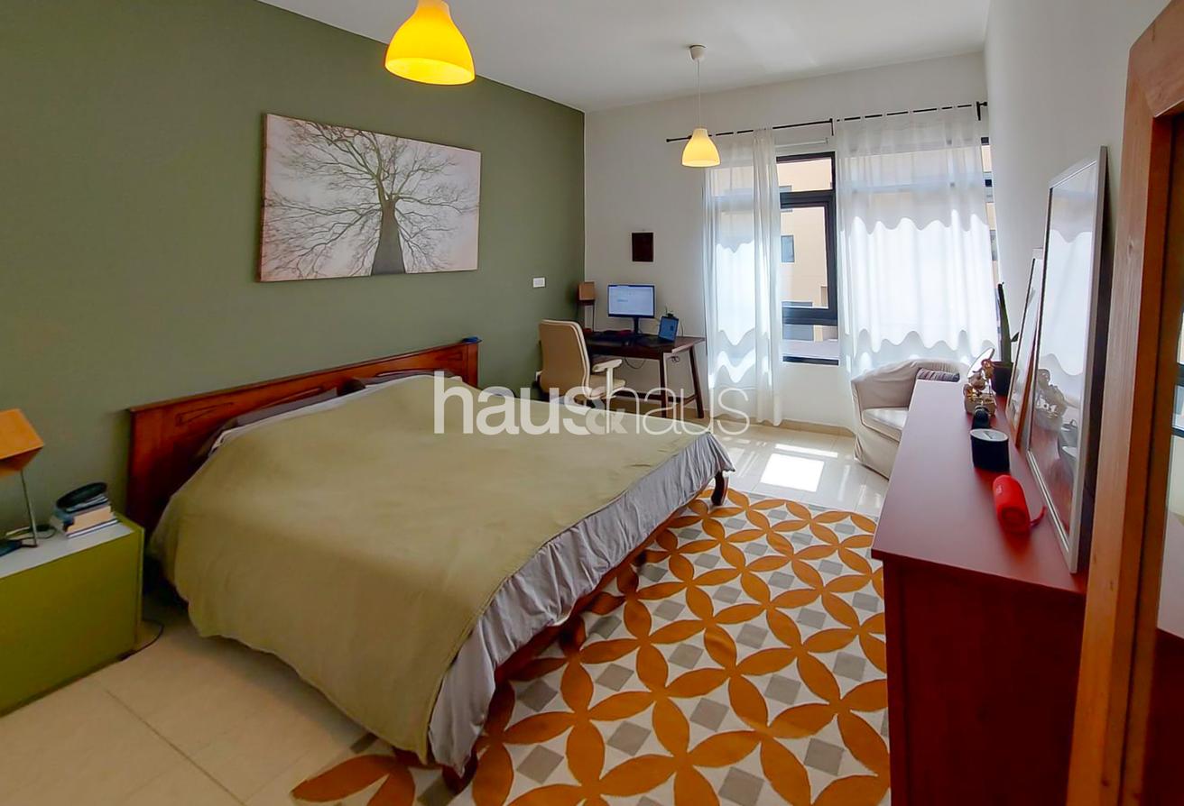 Upgraded 2-Bed | 1,621 sq.ft | Study photo 7