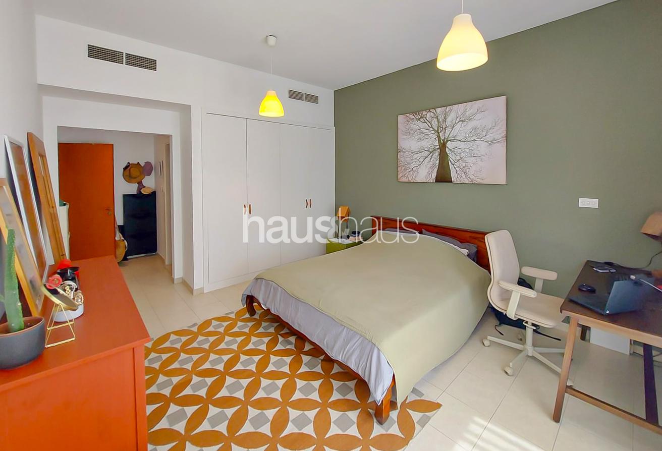 Upgraded 2-Bed | 1,621 sq.ft | Study photo 17