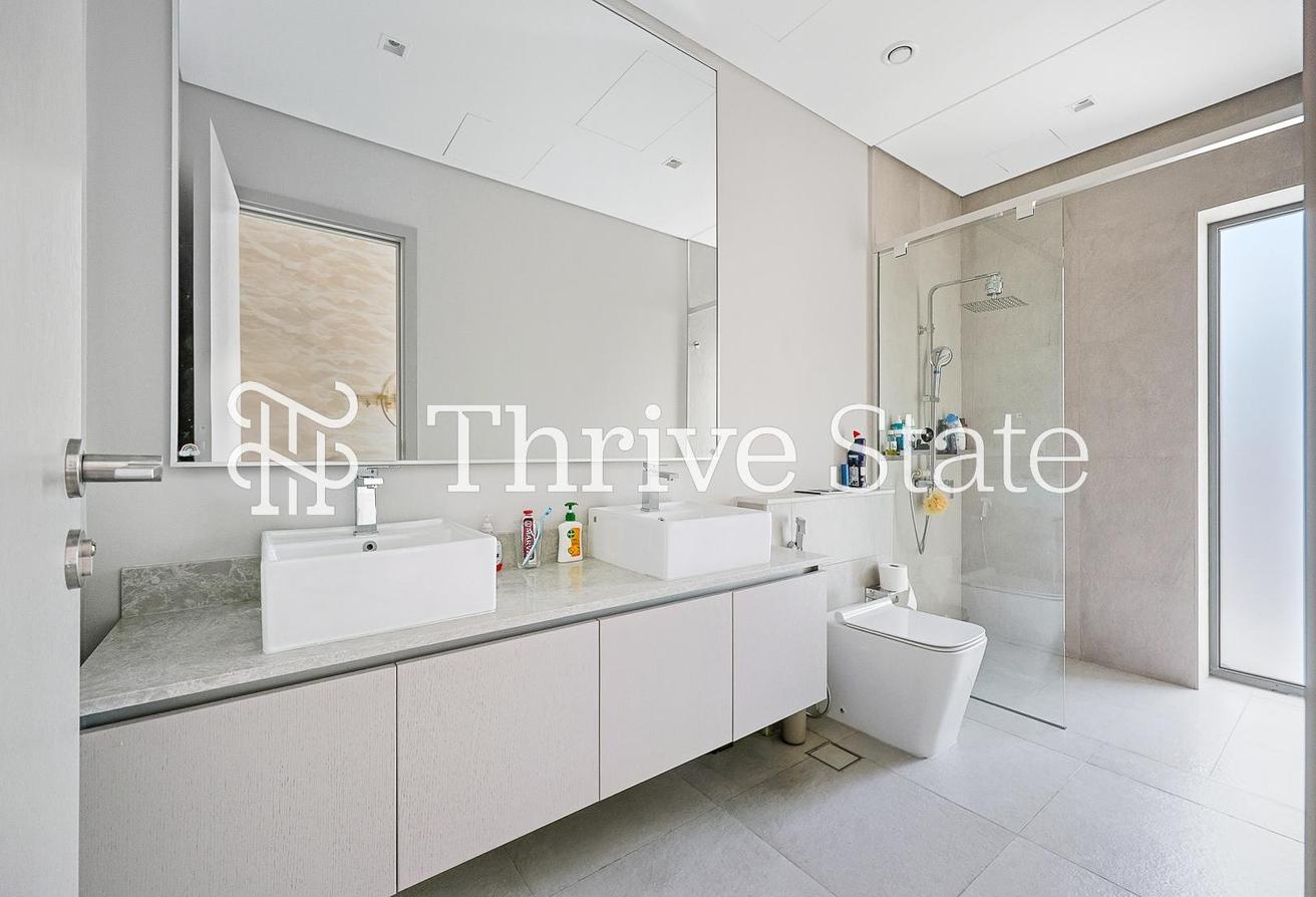 Rare Corner 3 Bed | Largest Plot | Luxury photo 15