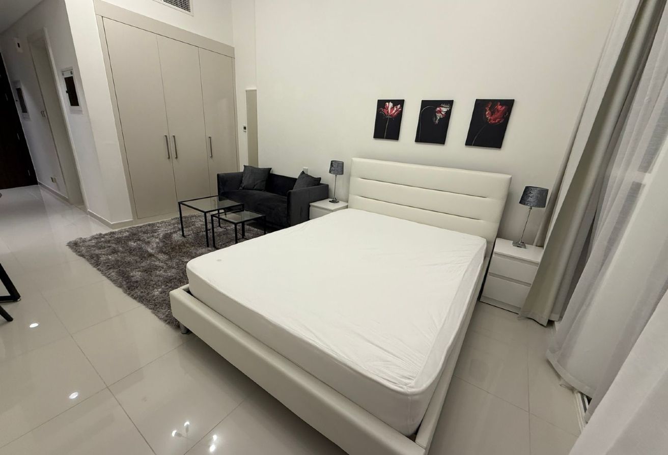 Studio apartment in Carson C, Damac Hills: 5