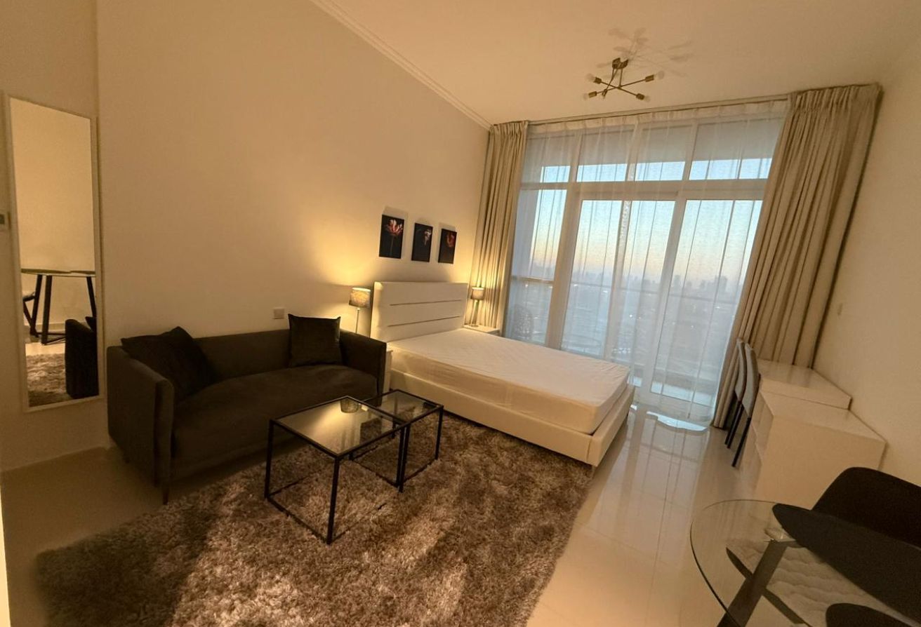 Studio apartment in Carson C, Damac Hills: 8