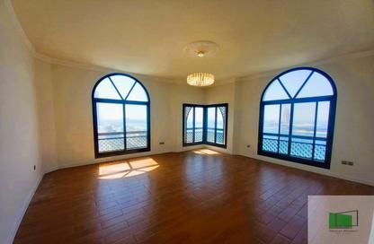Apartment - 4 - 5 for rent in Corniche Tower - Corniche Road - Abu Dhabi