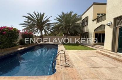 Villa - 3 Bedrooms - 4 Bathrooms for rent in Regional Small - Regional - Jumeirah Park - Dubai